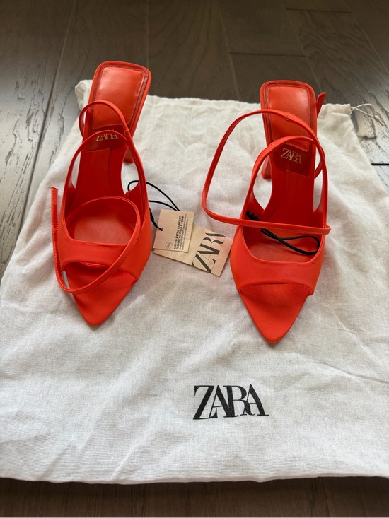 Zara Shoes - ZARA Coral/Orange Pointed Slingback Strappy Heels
